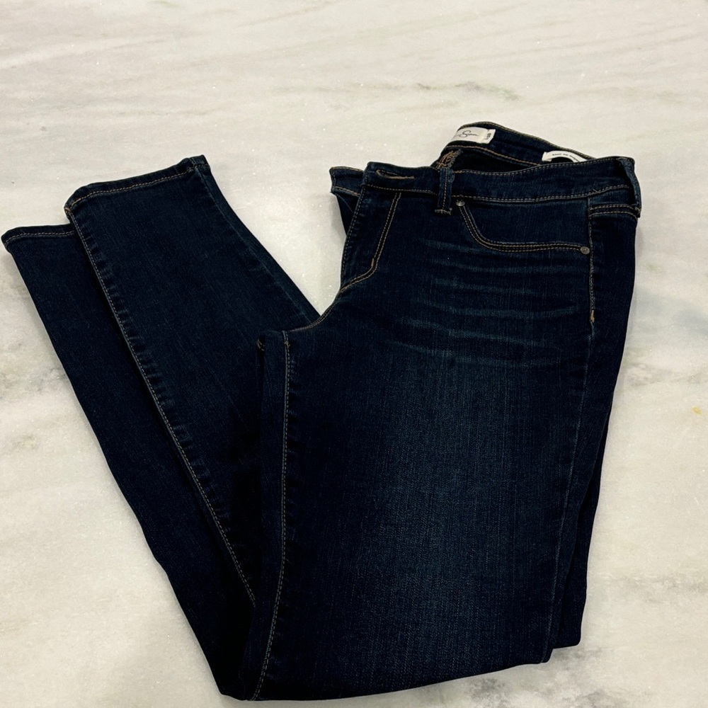 Jessica Simpson kiss me super skinny Dark Wash Women's Skinny Jeans 6/28